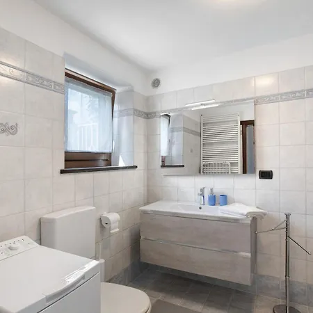 Casa Sabrina - Blu Apartment Aosta